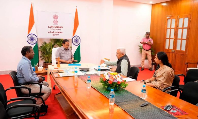 புதுச்சேரி துணைநிலை ஆளுநரை சந்தித்தார் நிதி ஆயோக் உறுப்பினர் பாலசுப்ரமணியம்