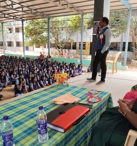 திருவள்ளூர் மாதர்பாக்கம் அரசுப் பள்ளி மாணவர்களுக்கான வேலைவாய்ப்பு வழிகாட்டுதல் நிகழ்ச்சி