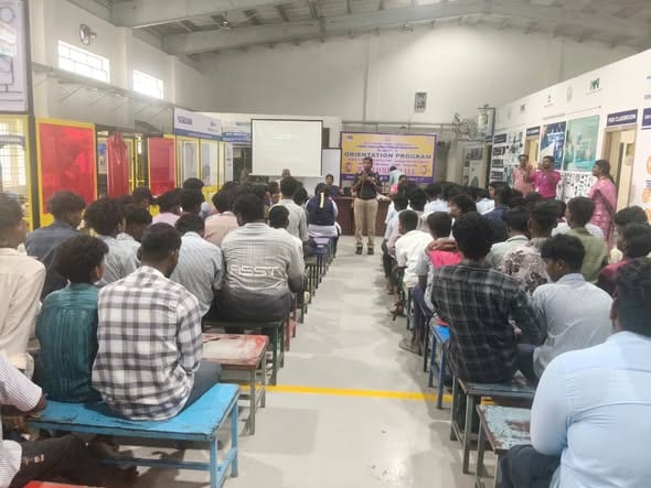 கடலூர்: அரசு ஐடிஐ மாணவிகளுக்கு பெண்கள் பாதுகாப்பு குறித்த விழிப்புணர்வு