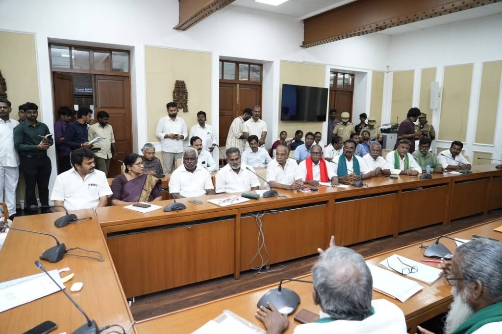 டெல்டா விவசாயிகள் சங்க பிரதிநிதிகளுடன் அமைச்சர்கள் ஆலோசனை