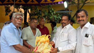 முதலியார்பேட்டை: ஆடி திருவிழாவில் முன்னாள் எம்எல்ஏ பாஸ்கர் பக்தர்களுக்கு கூழ் வழங்கினார்