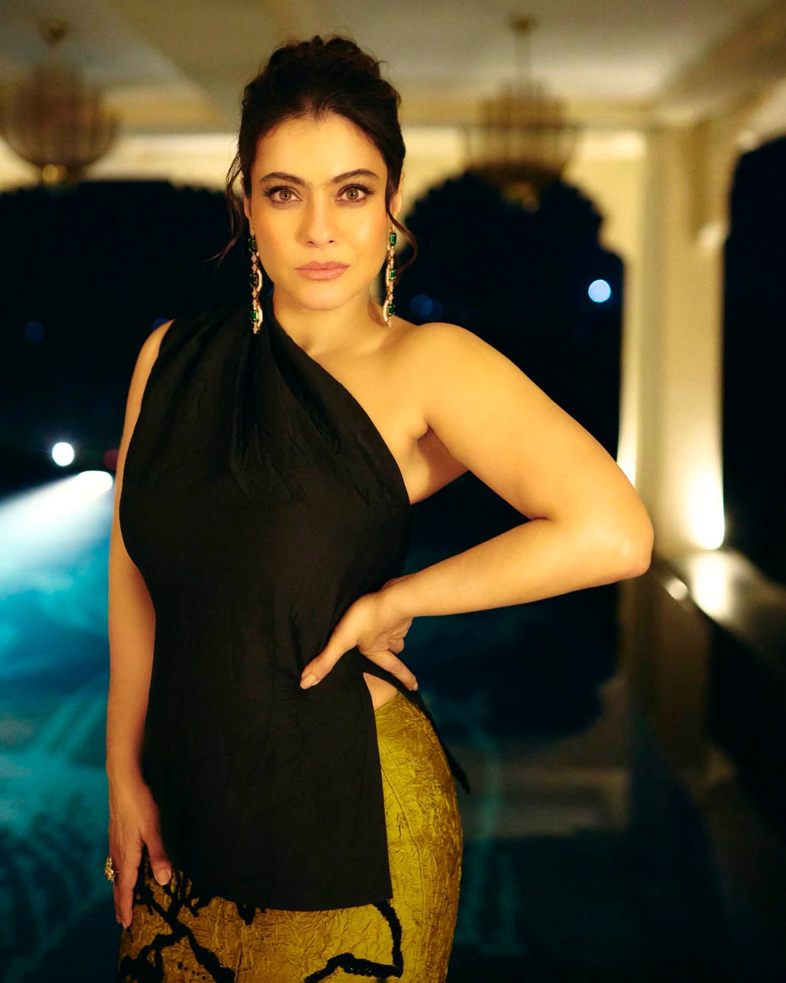 'உங்கள் மதிப்பை அறியுங்கள்' என நகைச்சுவையாக பதிவிட்டு மாலை நேர புகைப்படங்களை பகிர்ந்த காஜோல் - படம் 3