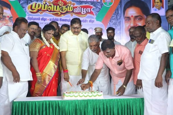 அமைச்சர் நமச்சிவாயம் பிறந்தநாள்: திருக்கனூரில் மடிக்கணினி, கல்வி உதவித்தொகை நலத்திட்ட உதவிகள் வழங்கல்!