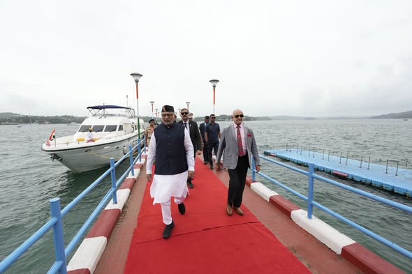 நேதாஜி சுபாஷ் சந்திரபோஸ் தீவுக்கு துணை குடியரசுத் தலைவர் பயணம்