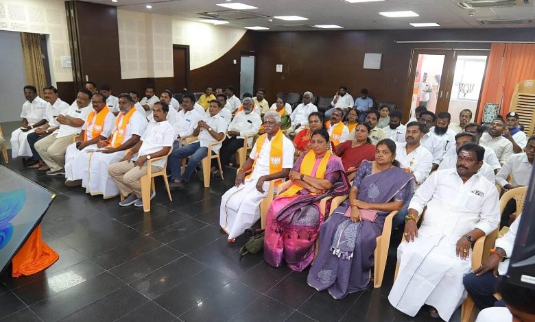 பிரதமர் மோடியின் 25 ஆண்டுகால மக்கள் சேவை: புதுச்சேரியில் ‘சேவை உறுதிமொழி இயக்கம்’ ஆலோசனைக் கூட்டம்!