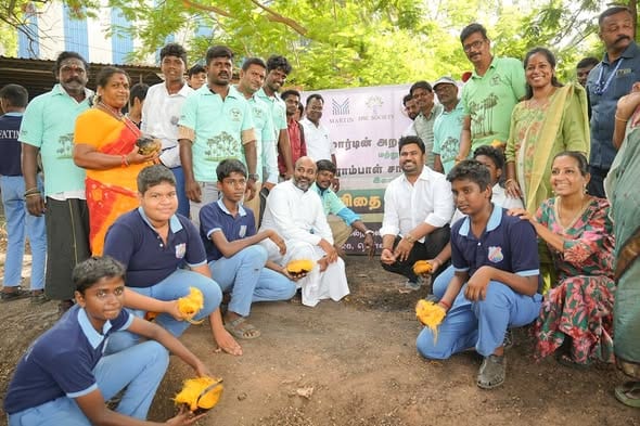 கருவடிக்குப்பம் பாத்திமா பள்ளியில் 500 பனை விதைகள் நடும் இயக்கம்: ஜோஸ் சார்லஸ் மார்ட்டின் பங்கேற்பு!