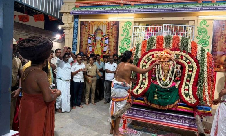 குத்தாலம் திருக்கோவிலில் ஆடிக்கிருத்திகை தெப்ப உற்சவம்