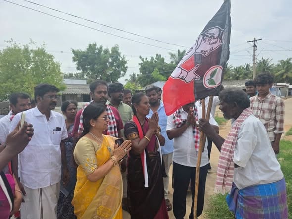 தாராபுரம் இடைத்தேர்தல்: அதிமுக வேட்பாளர் கே. பானுமதியை ஆதரித்து எம்.எல்.ஏ. டாக்டர் லீமாரோஸ் மார்ட்டின் தீவிர வாக்குச்சேகரிப்பு!