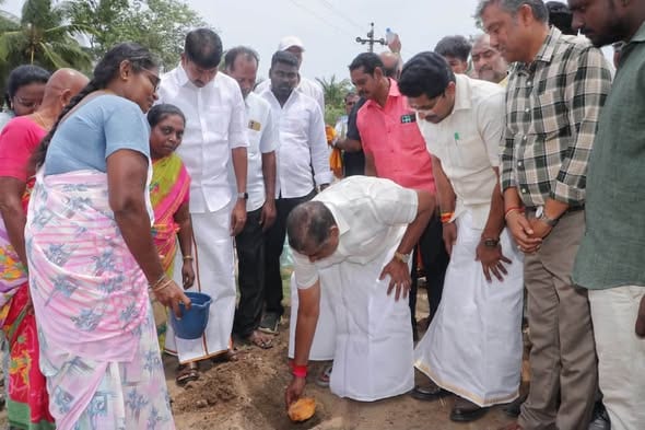 காரைக்காலில் பனை விதை நடும் பணி: உள்துறை அமைச்சர் ஆ. நமச்சிவாயம் தொடங்கி வைத்தார்!
