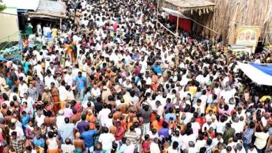 கரூர் கல்யாண வெங்கடரமண சுவாமி கோயில் தேரோட்டம்: வடம் பிடித்து இழுத்து வழிபட்ட எம்.ஆர்.விஜயபாஸ்கர்!