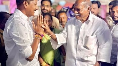 காரைக்கால் வருகை தந்த முதலமைச்சர் என். ரங்கசாமியை நேரில் சந்தித்து வாழ்த்து பெற்றார் எம்.எல்.ஏ டி.கே.எஸ்.எம். மீனாட்சிசுந்தரம்!