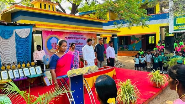 பூவம் அரசு தொடக்கப் பள்ளியில் ஆசிரியர் தின விழா: ஆசிரியர்களுக்கு எம்.எல்.ஏ. டாக்டர் விக்னேஸ்வரன் பாராட்டு!