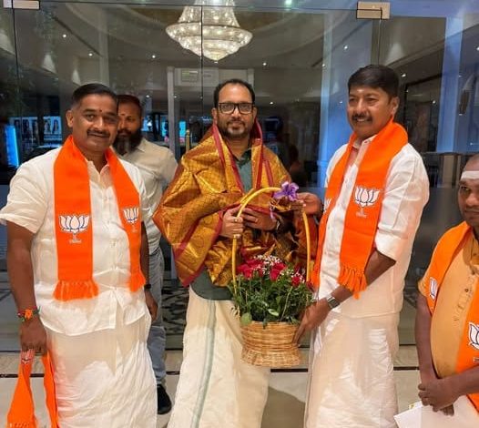 புதுச்சேரி பாஜக புதிய பொறுப்பாளர் கே. சுரேந்திரனை நேரில் சந்தித்து வரவேற்ற எம்எல்ஏ டி.கே.எஸ்.எம். மீனாட்சிசுந்தரம்!