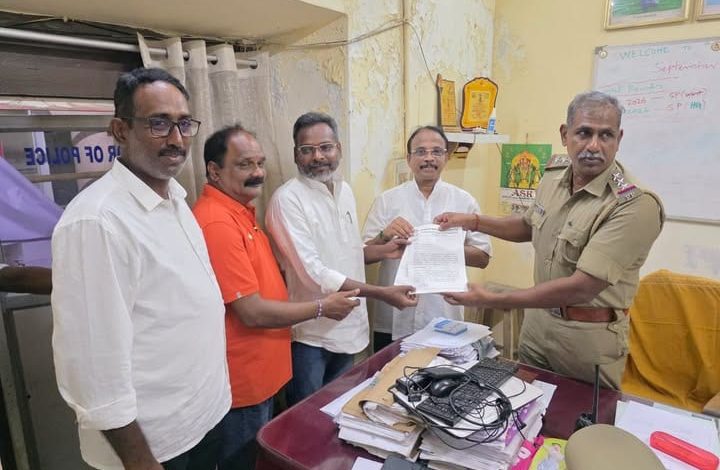 மல்லிகார்ஜுன கார்கே விவகாரம்: பாஜகவினர் மீது நடவடிக்கை எடுக்கக் கோரி புதுச்சேரி காங்கிரசார் போலீசில் புகார்!