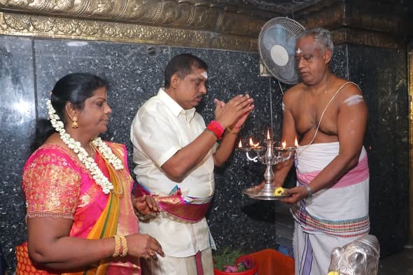 அமைச்சர் ஆ. நமச்சிவாயம் பிறந்தநாள்: மணக்குள விநாயகர் கோயிலில் சிறப்பு பூஜை மற்றும் அன்னதானம்!