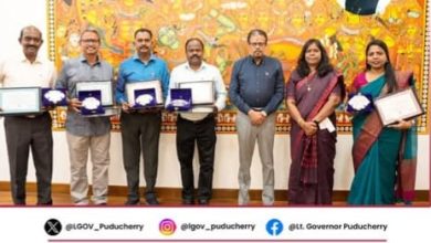 தேசிய ‘நீபா’ விருதுகளை வென்று சாதனை: புதுச்சேரி கல்வித்துறை அதிகாரிகளை நேரில் பாராட்டிய துணைநிலை ஆளுநர்!