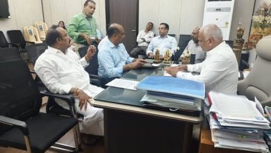 வீடு கட்ட விமான நிலைய ஆணையத்தின் NOC நிபந்தனையை தளர்த்தக் கோரிக்கை: அமைச்சர் மல்லாடி கிருஷ்ணா ராவிடம் எம்.எல்.ஏ அழகு மனு!