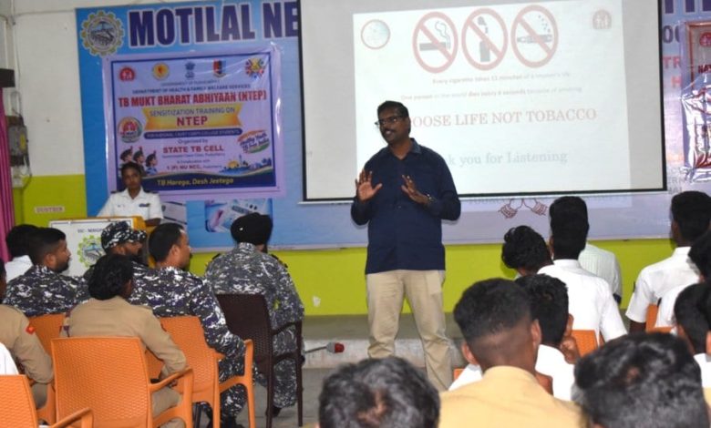 புதுச்சேரி மோதிலால் நேரு கல்லூரியில் புகையிலை ஒழிப்பு விழிப்புணர்வு முகாம்: 100 என்சிசி மாணவர்கள் உறுதிமொழி ஏற்பு!