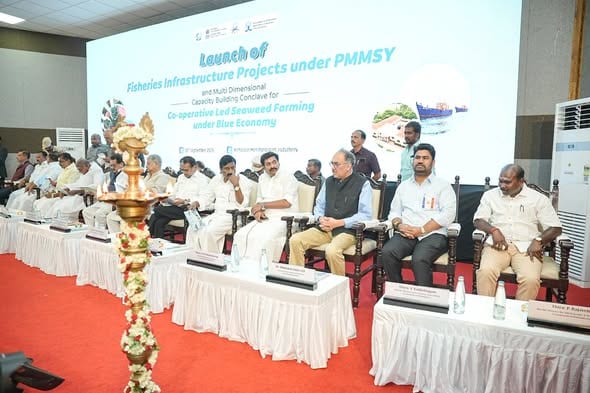 புதுச்சேரியில் கடல்பாசி வளர்ப்பு மாநாடு மற்றும் மீன்வள திட்டங்கள்: மத்திய அமைச்சர்கள், முதல்வர் ரங்கசாமி பங்கேற்பு!