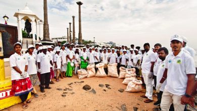 புதுச்சேரி ராக் பீச்சில் பிரம்மாண்ட கடற்கரை தூய்மைப்பணி: துணைநிலை ஆளுநர் பங்கேற்பு!