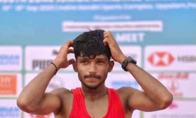 புதுச்சேரியில் நடைபெற்ற தென்னிந்திய ஜூனியர் தடகளப் போட்டி: 3,000 மீ. ஓட்டத்தில் பிரதம தங்கப் பதக்கம் வென்று சாதனை!