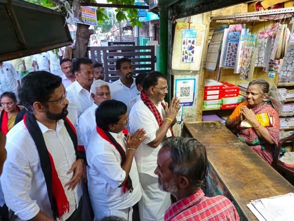 தட்டாஞ்சாவடி இடைத்தேர்தல்: பாக்குமுடையான்பேட்டில் திமுக வேட்பாளர் சேதுசெல்வம் தீவிர வாக்கு சேகரிப்பு!