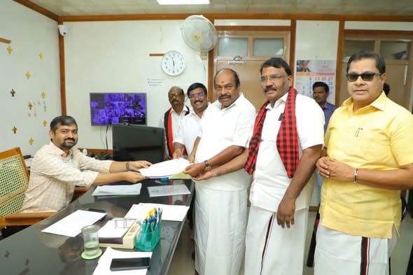 தட்டாஞ்சாவடி இடைத்தேர்தல்: திமுக வேட்பாளர் சேது செல்வம் வேட்புமனு தாக்கல்!