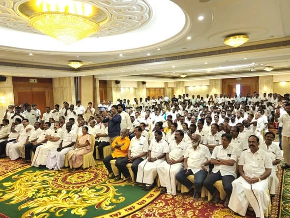 தட்டாஞ்சாவடி இடைத்தேர்தல்: திமுக வேட்பாளர் சேதுசெல்வம் வெற்றிக்கான ஆலோசனைக் கூட்டம்!