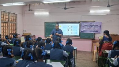 புதுச்சேரி திருவள்ளுவர் அரசு பெண்கள் பள்ளியில் சைபர் குற்ற விழிப்புணர்வு நிகழ்ச்சி: மாணவிகளுக்கு முக்கிய ஆலோசனைகள்!