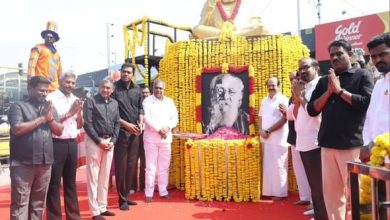 தந்தை பெரியாரின் 148-வது பிறந்தநாள்: சென்னையில் உள்ள சிலைக்கு அமைச்சர்கள், சபாநாயகர் மலர் தூவி மரியாதை!