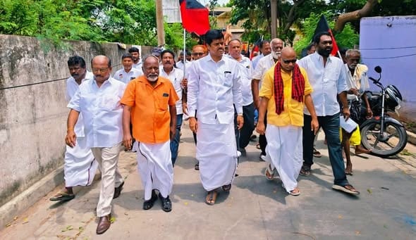 தட்டாஞ்சாவடி இடைத்தேர்தல்: குண்டுபாளையத்தில் திமுக வேட்பாளர் சேது செல்வத்திற்கு ஆதரவாக தீவிர வாக்கு சேகரிப்பு!