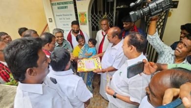 தட்டாஞ்சாவடி இடைத்தேர்தல்: திமுக வேட்பாளர் சேதுசெல்வத்திற்கு பொன்முடி வீடு வீடாகச் சென்று வாக்கு சேகரிப்பு!