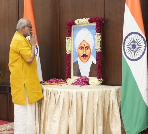 மகாகவி பாரதியாரின் நினைவு நாள்: மலரஞ்சலி செலுத்திப் புகழாரம் சூட்டிய குடியரசு துணைத் தலைவர்!