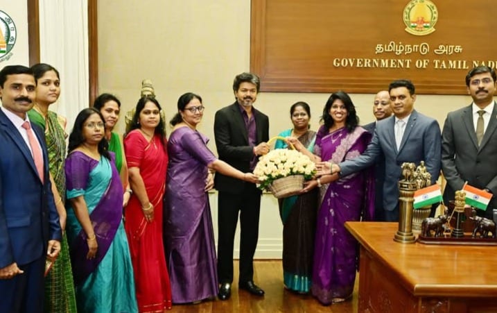 "உங்களைத் தேடி உங்கள் ஊரில்" திட்டம்: குஜிலியம்பாறையில் மாவட்ட ஆட்சியர் துர்காமூர்த்தி நேரில் கள ஆய்வு!