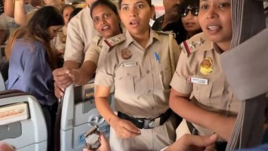விமானத்திற்குள் நுழைந்து போலீஸ் அத்துமீறல் முயற்சி: இந்திரா காந்தி ஆட்சியை விட சர்வாதிகாரம் என அபிஜீத் திப்கே கடும் குற்றச்சாட்டு!