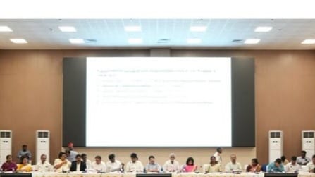 சென்னையில் திஷா குழு ஆய்வுக் கூட்டம்: மக்கள் நலத்திட்டங்கள் குறித்து தயாநிதி மாறன், சேகர்பாபு தலைமையில் விரிவான ஆலோசனைக்