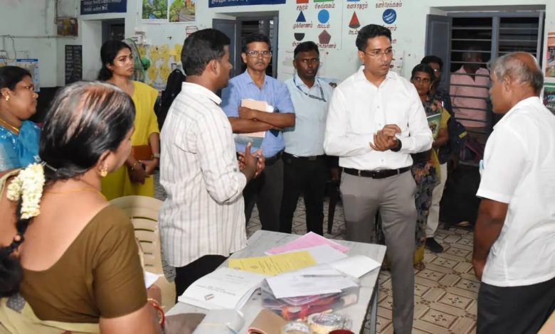 தாராபுரம் இடைத்தேர்தல் 2026: கணபதிபாளையம் மாதிரி வாக்குச்சாவடியை நேரில் பார்வையிட்டு ஆய்வு செய்தார் மாவட்ட தேர்தல் அதிகாரி மணீஷ் நாரணவரே!