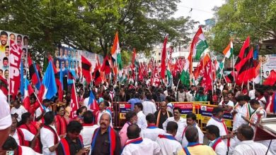 தலைமை தேர்தல் ஆணையரை நீக்கக் கோரி இந்தியா கூட்டணி & தவெக கண்டன ஆர்ப்பாட்டம்: திருமாவளவன், மாணிக்கம் தாகூர் பங்கேற்பு!