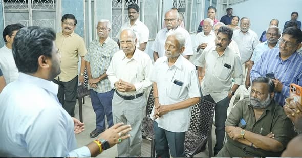 காமராஜ் நகர் தொகுதி வெங்கட்டா நகர், செல்லன் நகர் மக்கள் குறைகள் கேட்டறிந்தார் ஜோஸ் சார்லஸ் மார்ட்டின்!