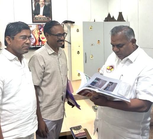சாலை உயரம் சம்பந்தமான அறப்போர் அறிக்கையை ஊரக வளர்ச்சித்துறை அமைச்சர் திரு ஆனந்த் அவர்களை