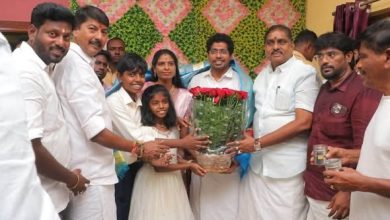 நெடுங்காடு எம்.எல்.ஏ. டாக்டர் விக்னேஸ்வரன் இல்லத்திற்கு நேரில் சென்று உள்துறை அமைச்சர் நமச்சிவாயம் பிறந்தநாள் வாழ்த்து!
