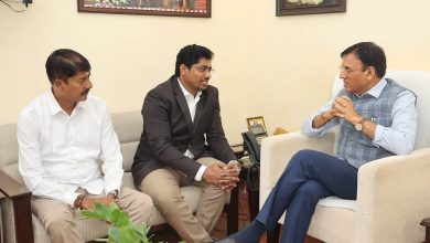 Dr. V. Vigneswaran, MBBS, MLA, representing the Nedungadu–Kottucherry Constituency, met th