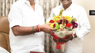 அதிமுக பொதுச்செயலாளர் எடப்பாடி பழனிசாமியை நேரில் சந்தித்து வாழ்த்து பெற்ற புதுச்சேரி மாநில செயலாளர் அன்பழகன்!