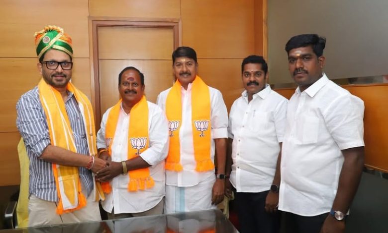பாஜக மாநிலப் பொறுப்பாளர் கே.சுரேந்திரனுடன் எம்.எல்.ஏ மீனாட்சிசுந்தரம் சந்திப்பு: பட்டியலின மக்கள் நலன் குறித்து விரிவான ஆலோசனை!