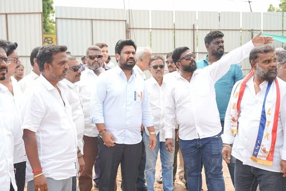 புதுச்சேரி - காமராஜ் நகர் தொகுதியில் D-Mart கட்டப்படும் இடத்தில் நிரம்பி இருந்த நீரும், அண