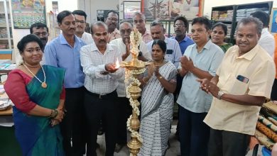 **புதுச்சேரியில் தீபாவளி பஜார் தொடக்கம்: காதி பொருட்களுக்கு 60 சதவீதம் வரை தள்ளுபடி!**