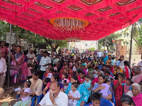 லாஸ்பேட்டையில் அங்கன்வாடி திருவிழா: நலத்திட்ட உதவிகளை வழங்கி செல்வகணபதி எம்பி புகழாரம்!