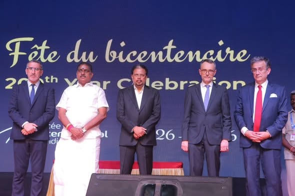 புதுச்சேரி விக்டர் சிமோனல் வீதியில் அமைந்துள்ள லீசெ பிரான்சே இன்டர்நேசனல் தெ பாண்டிச்சேரி