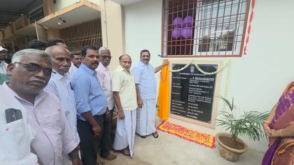 நாவற்குளம் அரசு தொடக்கப் பள்ளியில் ரூ.33.38 லட்சத்தில் புதிய வகுப்பறைகள்: செல்வகணபதி எம்பி திறந்து வைத்தார்!