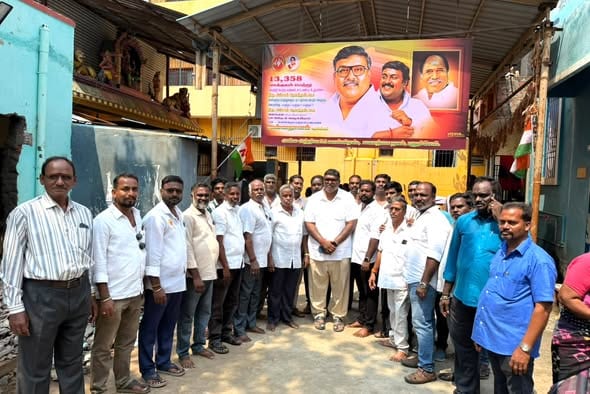தட்டாஞ்சாவடி தொகுதி மக்களுக்கு நன்றி: கோவிலில் சிறப்பு வழிபாடு நடத்தி அன்னதானம் வழங்கிய எம்.எல்.ஏ. அசோக் ஆனந்த்!